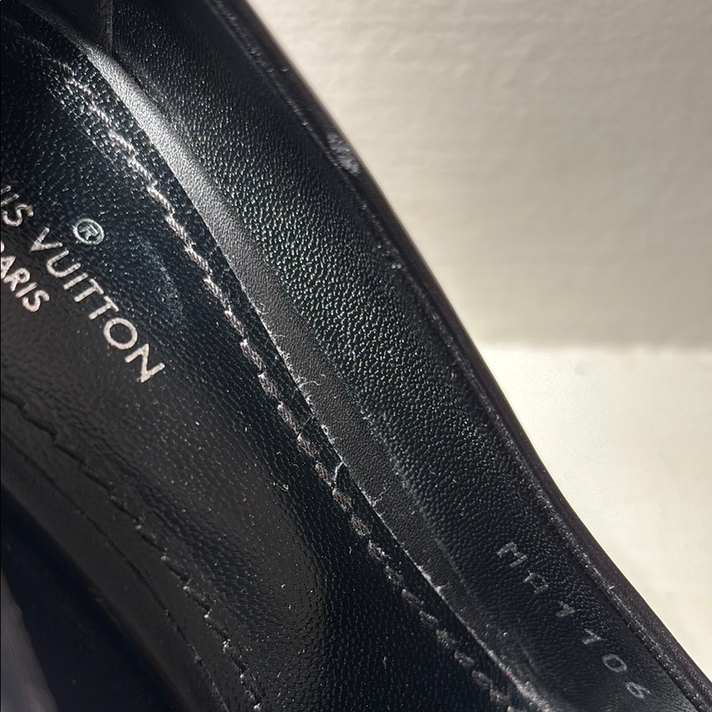 Louis Vuitton Black and Silver High Heels Size 4.5 US or Size 34. - Picture 5 of 17
